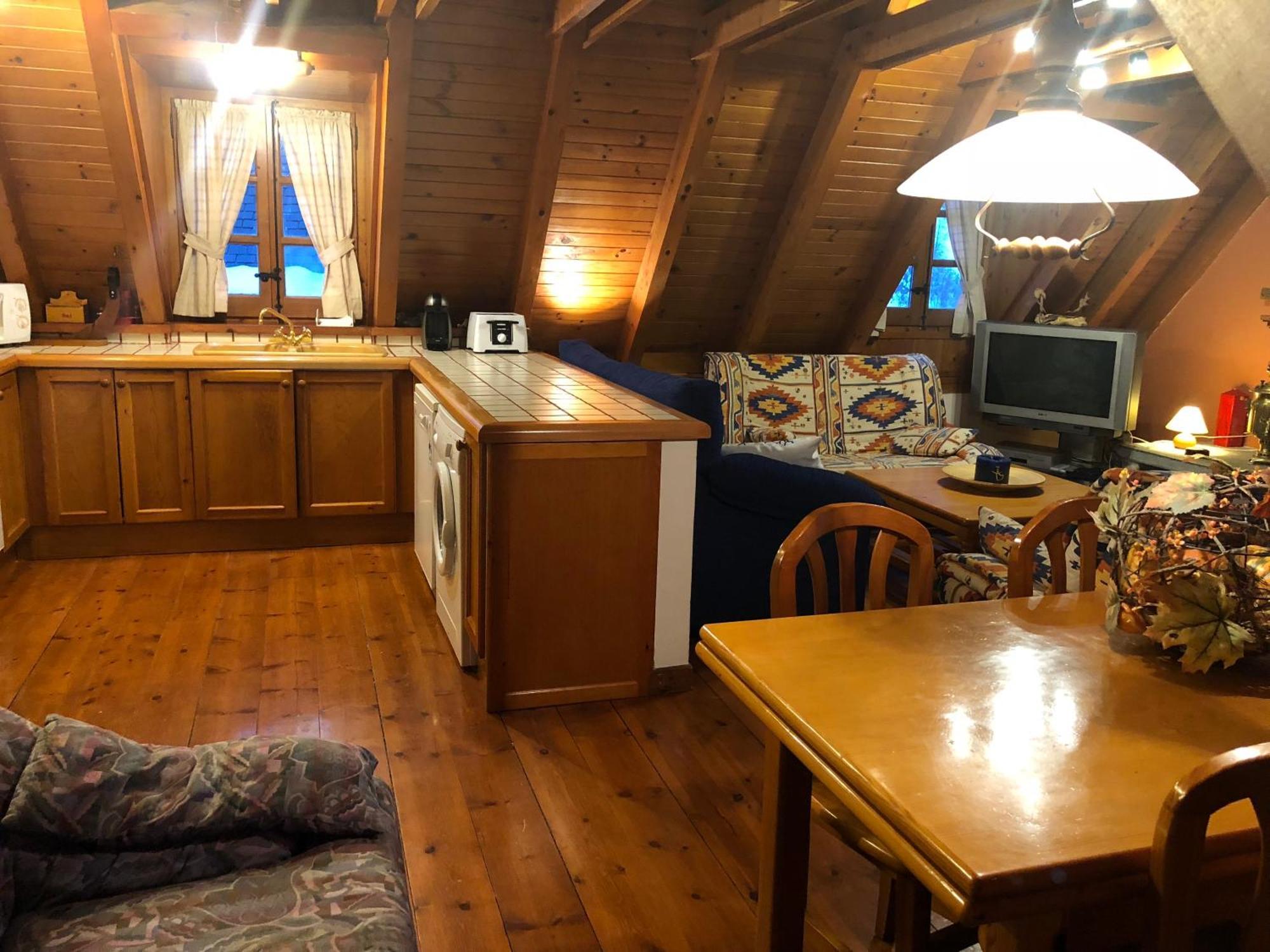 Casa De Piedra Con Encanto En El Bonito Pueblo De Bagergue エクステリア 写真