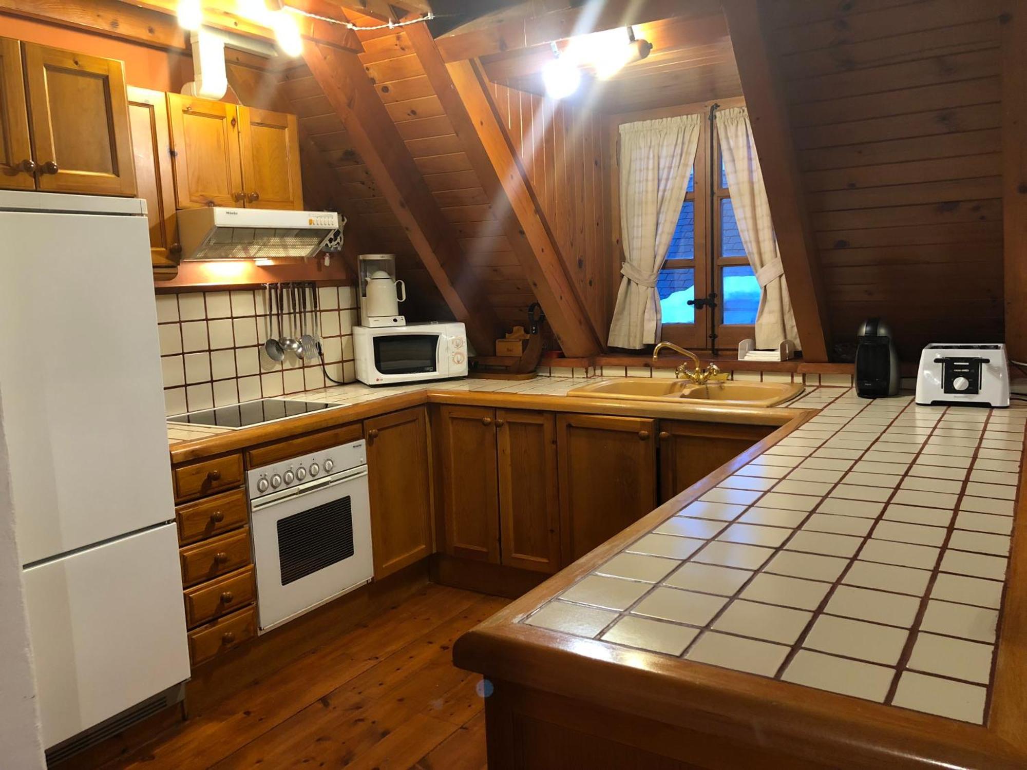 Casa De Piedra Con Encanto En El Bonito Pueblo De Bagergue エクステリア 写真
